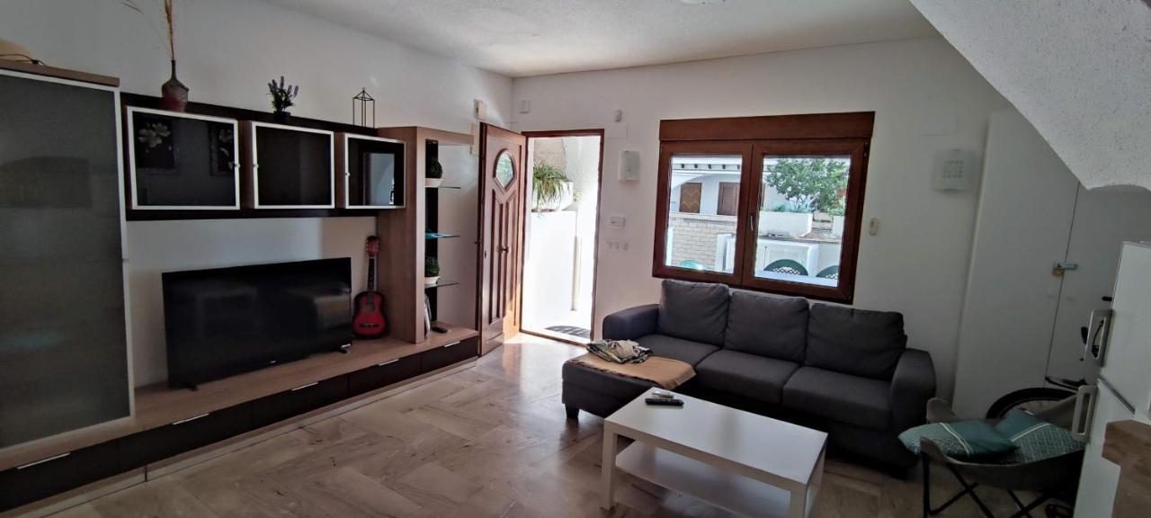 Beach Breeze Townhouse By The Beach Santa Pola Exterior photo